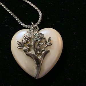 Vintage Heart Pendant w/Floral Bouquet